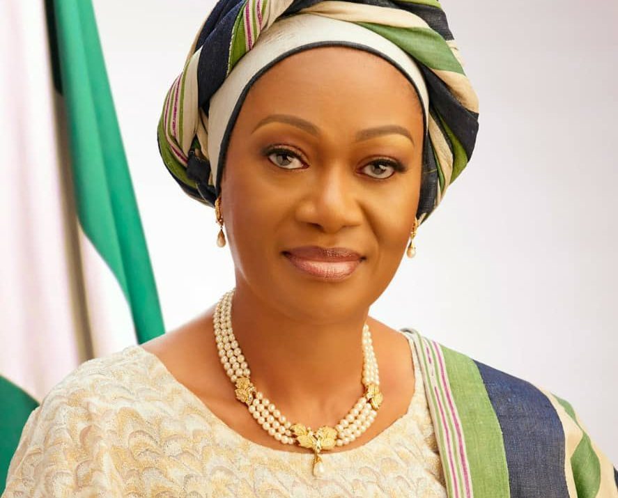 First Lady Oluremi Tinubu Distributes 4,800 Bags of Rice to Vulnerable Lagos Residents